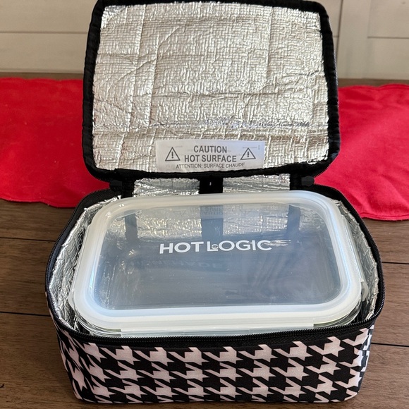 HotLogic Cook/Heat Bag *WALL PLUG ONLY*with heat plate/glass dish&lid. - Picture 2 of 15